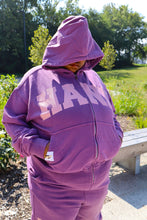 Load image into Gallery viewer, HAND WMNS LOUNGE JACKET - LAVENDER
